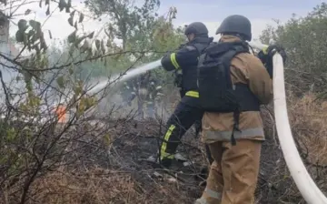 Спасатели в Запорожском районе попали под вражескую атаку: есть раненые