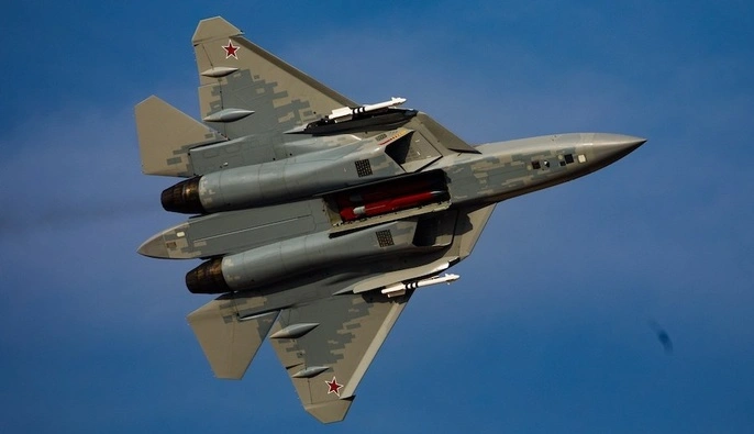 РФ намагається продати нову ракету для Су-57 закордонним замовникам