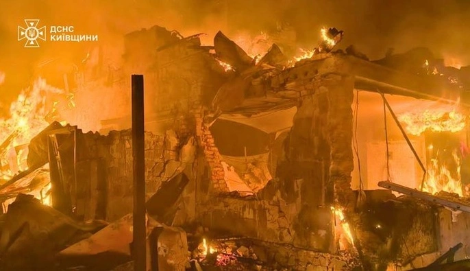 Зеленський закликав передати Україні більше ракет для ППО після нічної атаки РФ