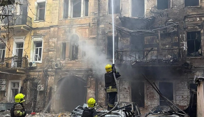 Одеса під атакою ворога: пошкоджено будинки та інфраструктуру