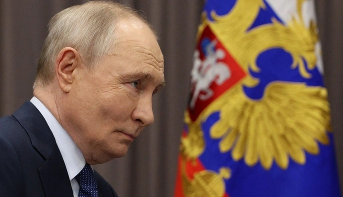 The Telegraph: Путін посилює репресії перед виборами на тлі рекордних рейтингів