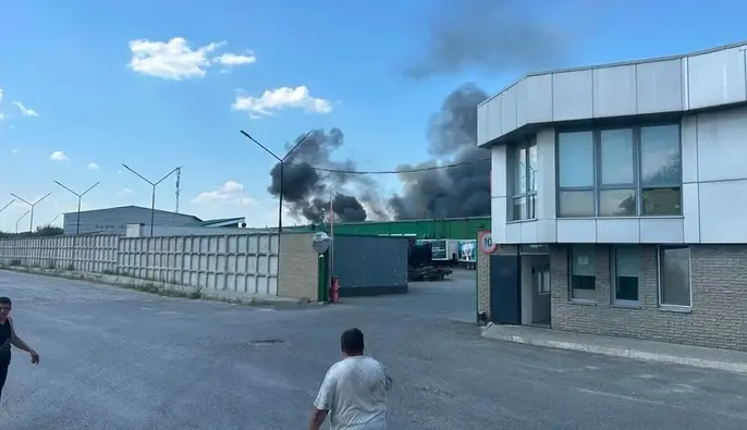 Російські війська знищили гуманітарний склад ВООЗ із ліками у Дніпрі