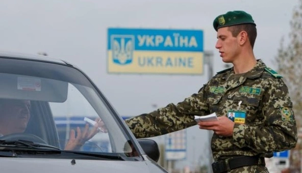 Митники назвали, що найчастіше вилучали у громадян