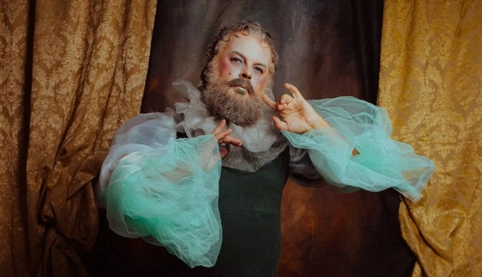 "Знову вдітий!": Альберт Цукренко з ХЗВ вразив фотосесією в стилі пізнього Ренесансу