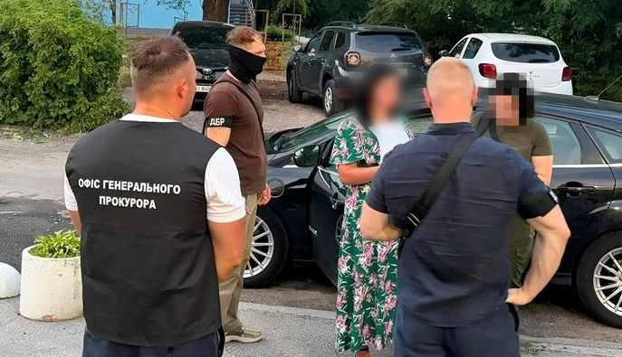 Офіцерку Генштабу ЗСУ підозрюють у хабарництві за списання з військової служби — ОГП