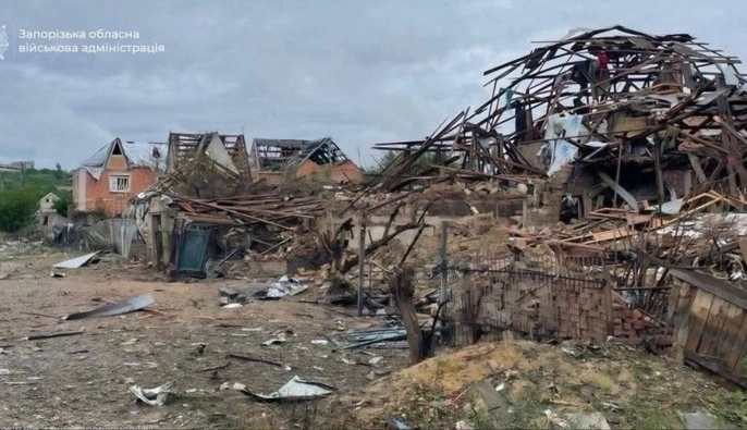 Россияне нанесли более 1000 ударов по Запорожью и области: погиб мужчина, 8 человек ранены