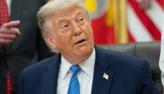 Трамп попередив Оман про удари у разі втручання у протистояння США та Ірану