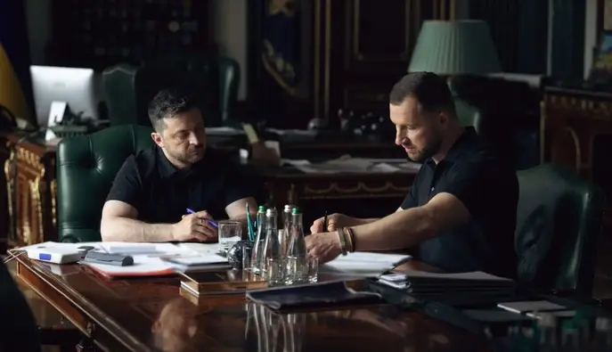 Президент окреслив ключові завдання новому міністру оборони Хмарі: деталі