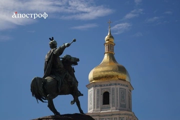 У Києві повністю відкрили пам’ятник Богдану Хмельницькому після очищення – фото