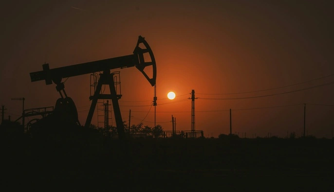 Китай наращивает импорт российской нефти, ограничивая доступ Индии