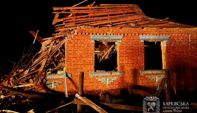 Дві жінки загинули після атаки дронів на Харківщину: рятувальники розбирають завали