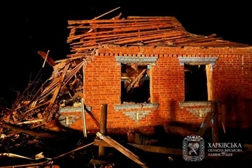 Дві жінки загинули після атаки дронів на Харківщину: рятувальники розбирають завали
