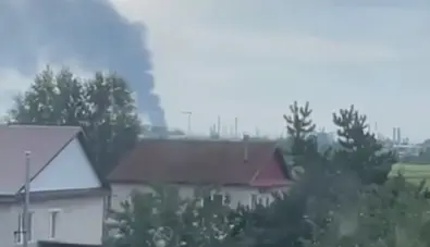 Украина ударила по НПЗ в Перми, расположенному в 1600 км от границы: Зеленский обнародовал результаты