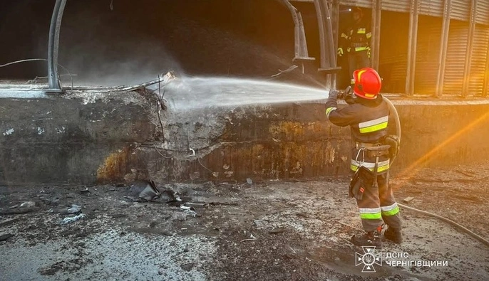 Росіяни атакували Семенівку на Чернігівщині: пошкоджені магазин і майстерня