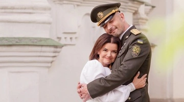 "Теперь - перед Богом": Маричка Падалко обвенчалась с мужем-военным