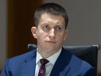 "Форест Гамп": за чиновника Офісу президента Дубовика внесли 7 млн грн застави