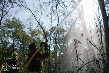 В Киеве из-за массированной атаки повреждены семь домов и два учебных заведения