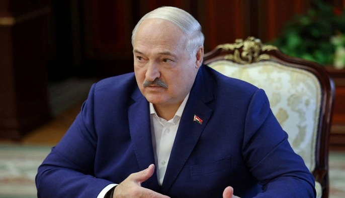 Лукашенко зробив заяву щодо результатів переведення "пияк та ледарів" до армії: деталі