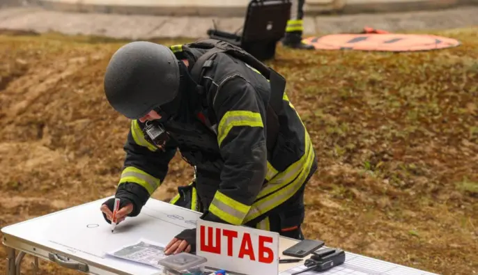 В Киеве днем БПЛА попал в многоэтажный дом: Кличко сообщил о пожаре