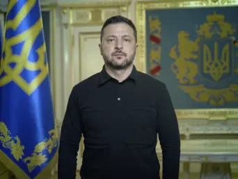 "Російське небо стає повністю небезпечним": Зеленський попередив авіакомпанії
