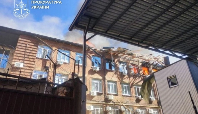 Російська атака на Київ: кількість постраждалих зросла до 10, пошкодження фіксують у трьох районах