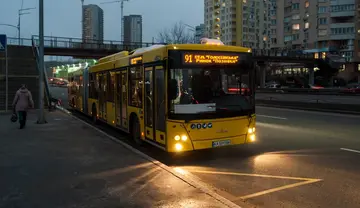 В Киеве запустят автобус для дополнительного сообщения между правым и левым берегами: что известно