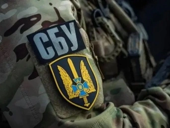 "Стріляти в Україні можна тільки в окупантів": Зеленський зреагував на стрілянину між СБУ та ГУР