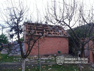 Вероятно, упали обломки: в Винницкой области из-за атаки РФ повреждены дома, есть пострадавшие — ОВА