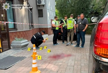 У Києві розшукують озброєного злочинця, який відкрив стрілянину: відомо про постраждалого
