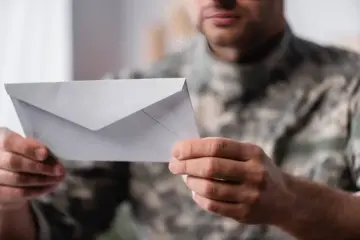 Полякам почали масово надсилати мобілізаційні картки: що це означає