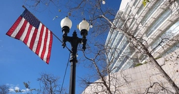 США снова пытаются возобновить переговоры Украины и России: Bloomberg не видит оптимизма