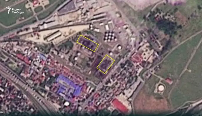 Супутники зафіксували наслідки удару по нафтобазі в Сочі — знищені резервуари з паливом