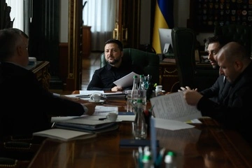 Зеленський провів нараду з переговорною групою перед зустріччю зі США