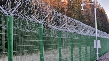 Фінляндія завершила будівництво паркану на кордоні з Росією