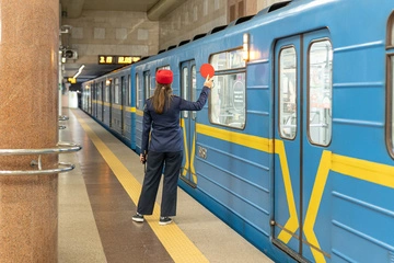 9 сентября на наземном участке "зеленой" линии метро в Киеве поезда будут курсировать в тестовом режиме