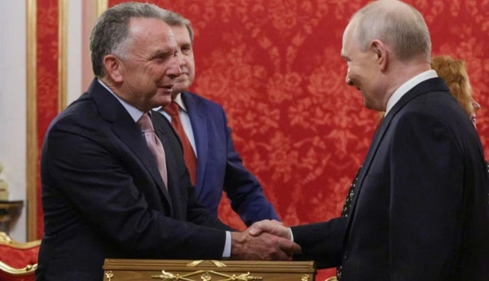 Зеленський розповів, про які економічні угоди США могли говорити з Путіним