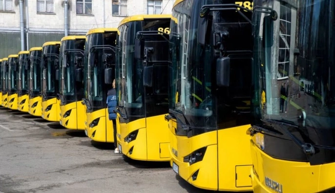 В Киеве с 10 сентября запустят четыре ночных автобусных маршрута от железнодорожного вокзала — полный список