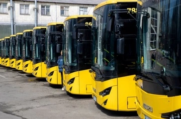 У Києві з 10 вересня запустять чотири нічні автобусні маршрути від залізничного вокзалу — повний список