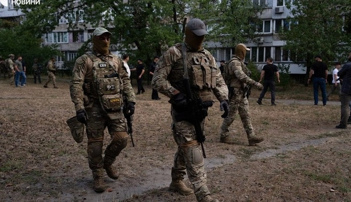 Мовна омбудсменка вимагає пояснень від ГУР та СБУ через російську під час стрілянини: чи оштрафують силовиків