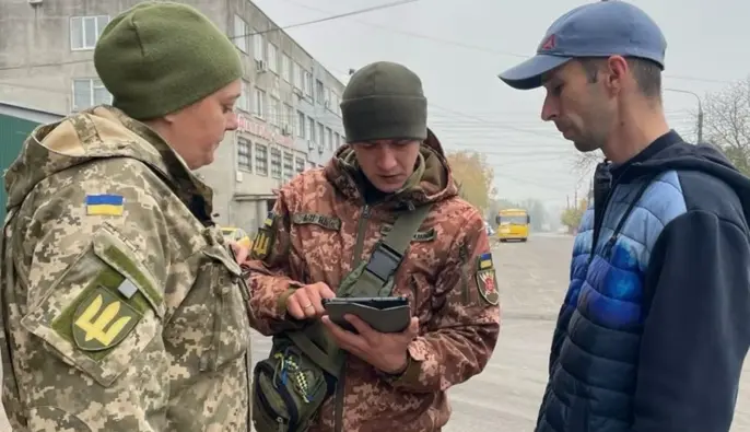 Хто має право перевіряти військово-облікові документи на вулиці: повний перелік