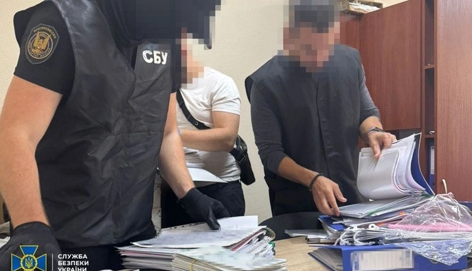 Присвоение 5 млн грн: СБУ задержала топ-чиновников Луганской ОВА