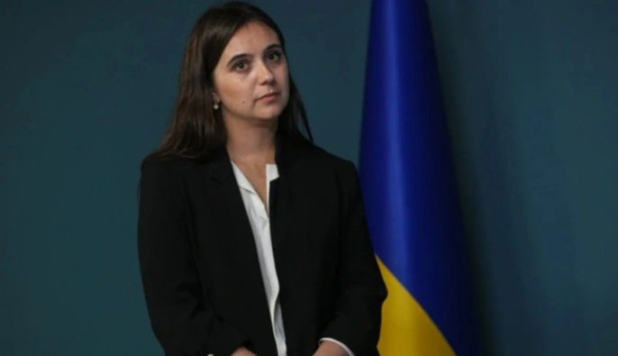 Зеленський ввів у дію санкції РНБО проти своєї колишньої прессекретарки Мендель