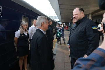 В Україну з першим візитом прибув спікер Палати представників парламенту Японії