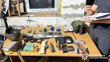 В центре Киева правоохранители остановили авто с опасным грузом: подробности