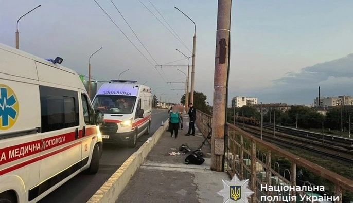 У Тернополі після падіння з електросамоката загинув 13-річний підліток