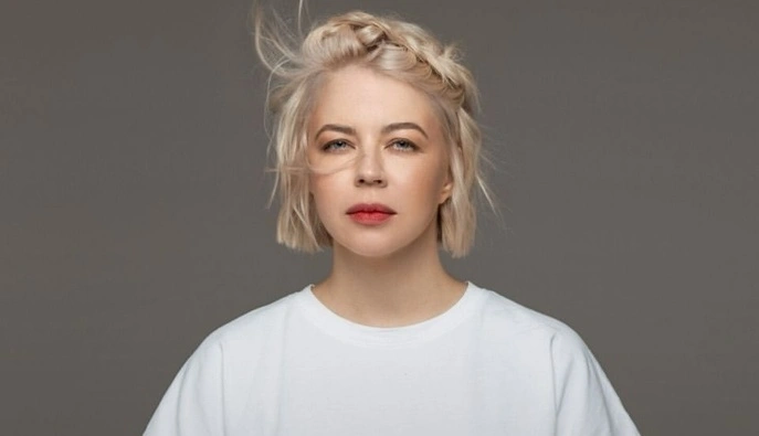 Статуетка "Еммі", яку отримала ONUKA, через два роки нарешті приїхала в Україну