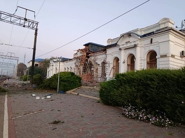 Укрзалізниця: ворог пошкодив вокзал Берестина та залізничну інфраструктуру Києва