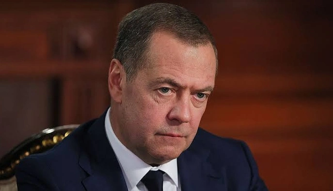 Медведев заявил, что Россия без «величия» перестанет существовать