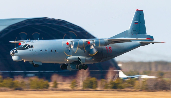 Шесть бортов за одну ночь: в Ростове были сбиты Ан-12, два Ан-26 и три вертолета — подробности