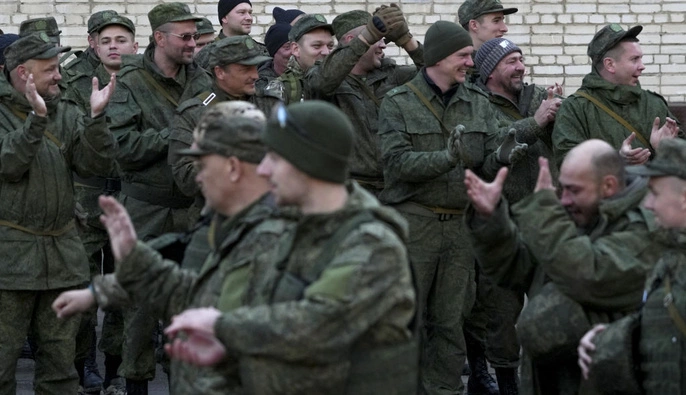 Росії вже бракує піхоти, але ситуація там краща, ніж в Україні – Білецький